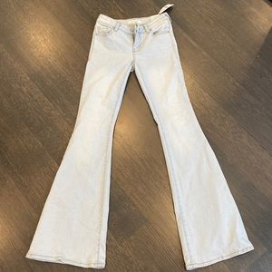 PACSUN LIGHT BLUE STRETCH LOWRISE FLATE JEANS SIZE 23 *NEW*